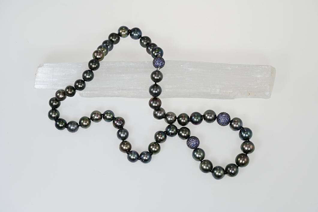 Dark Grey Tahitian Pearl Necklace